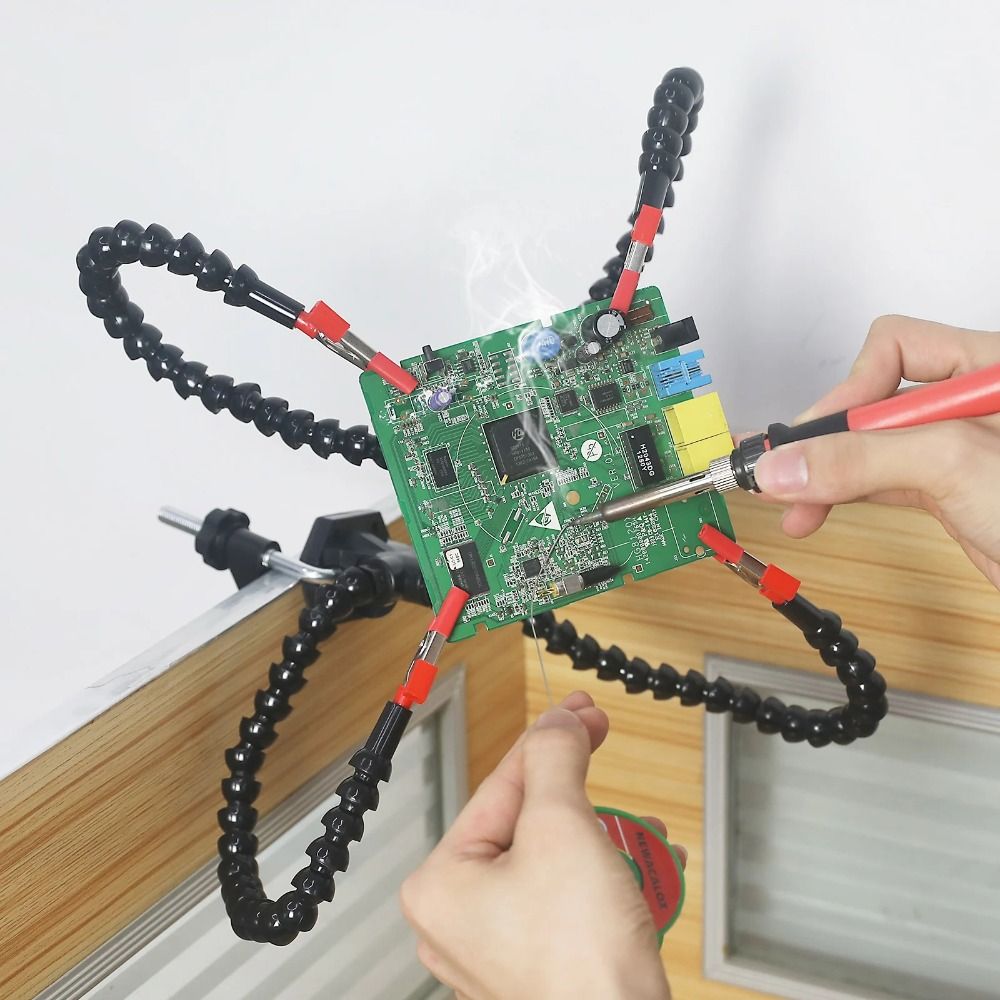 Soldering Helping Hands Tool M - Hand Tools In Workshop recensione e prezzo