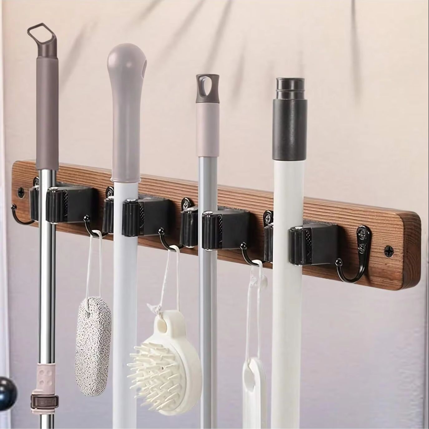 Mop Broom Holder Heavy Duty St - Workshop Tools On Wall recensione e prezzo